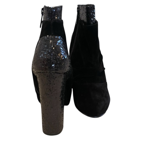 Michael Antonio Black and Silver Ankle Boots - Picture 4 of 9